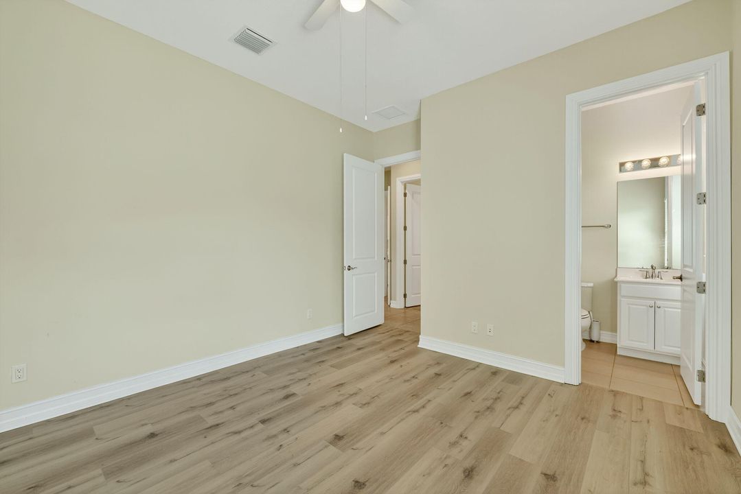 For Sale: $1,325,000 (4 beds, 4 baths, 3523 Square Feet)