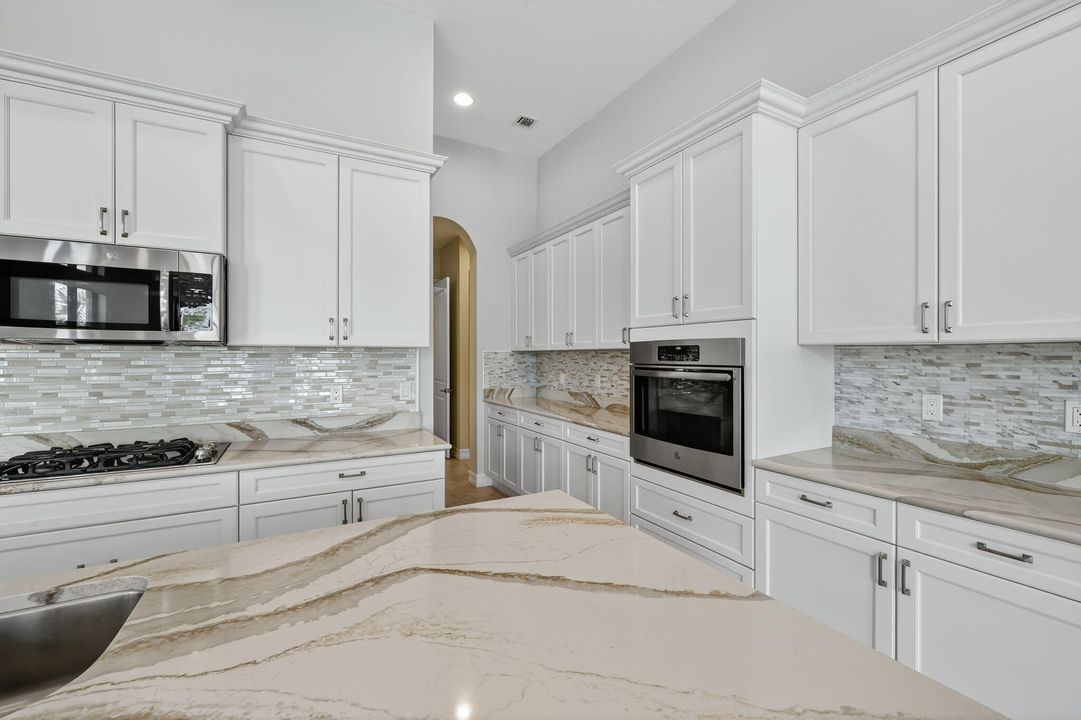 For Sale: $1,325,000 (4 beds, 4 baths, 3523 Square Feet)