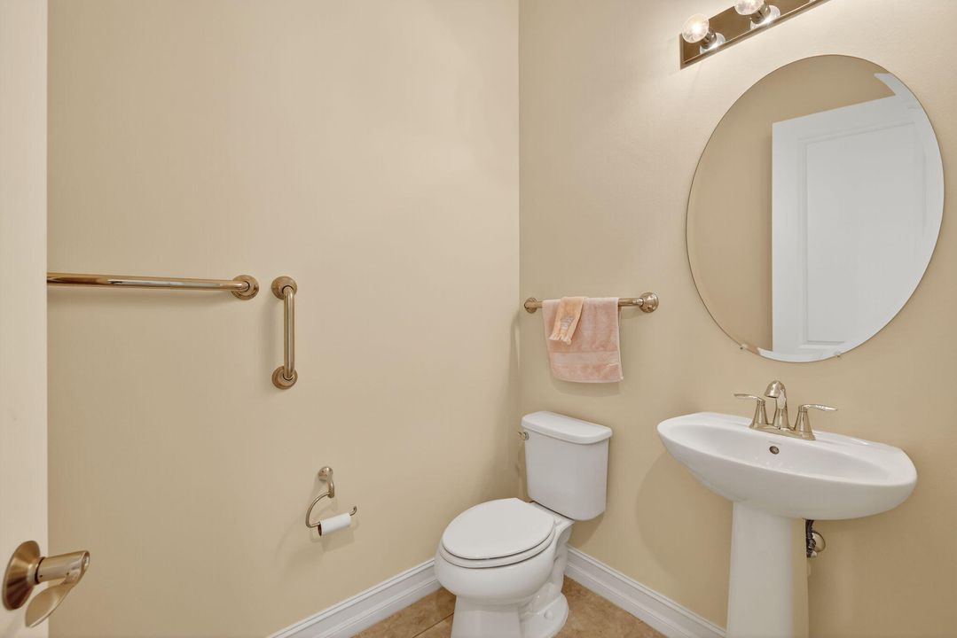 For Sale: $1,325,000 (4 beds, 4 baths, 3523 Square Feet)