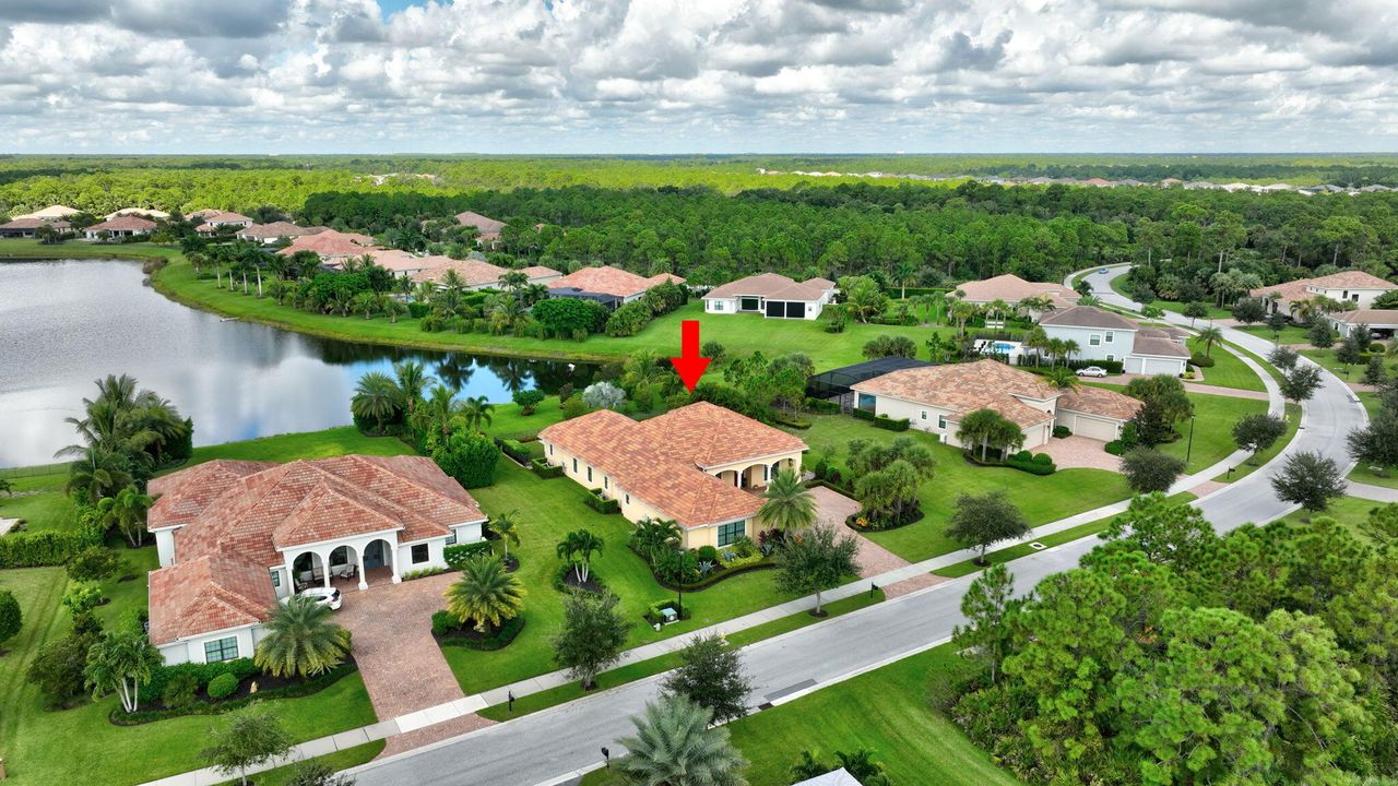 For Sale: $1,325,000 (4 beds, 4 baths, 3523 Square Feet)