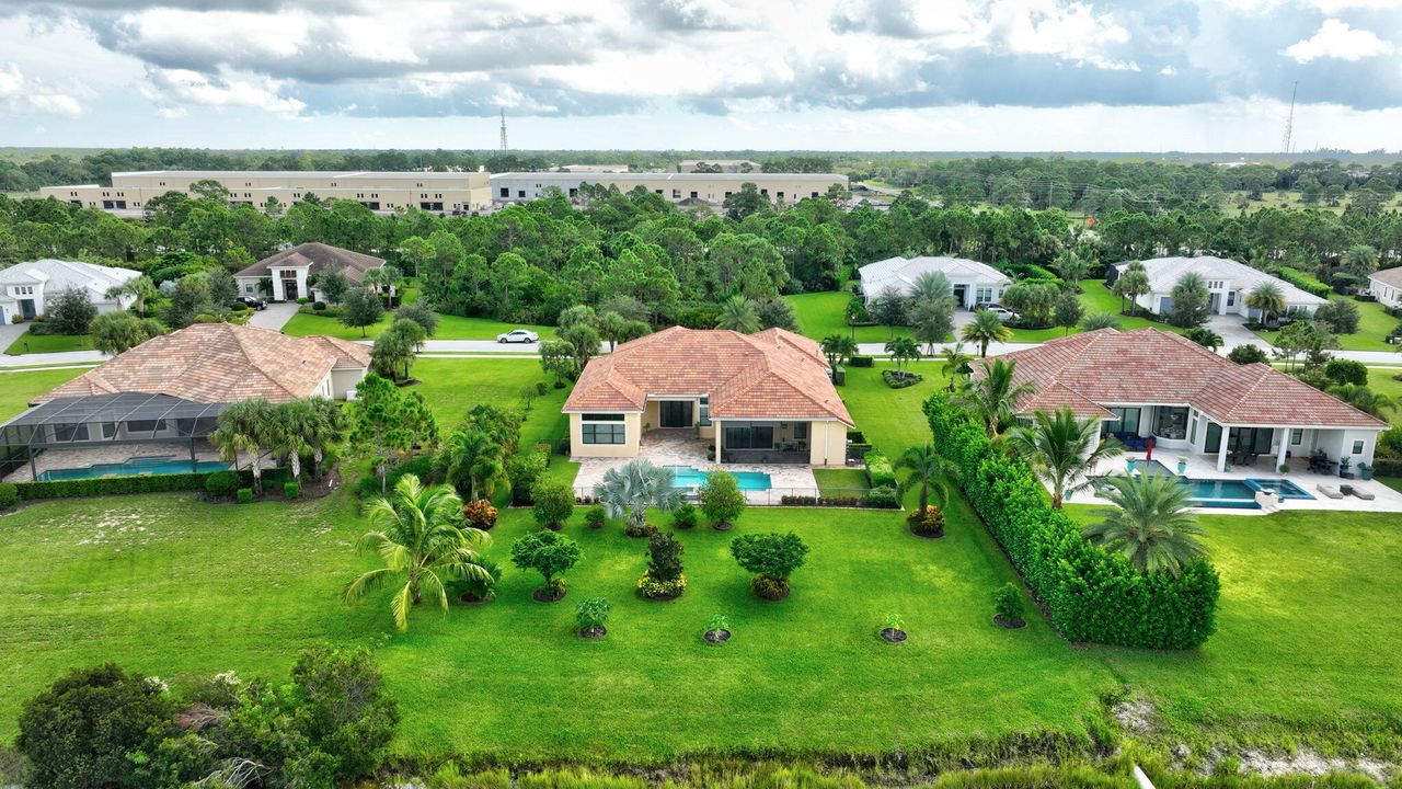 For Sale: $1,325,000 (4 beds, 4 baths, 3523 Square Feet)