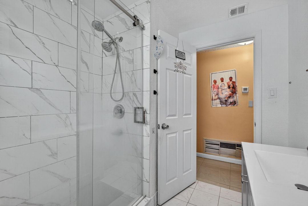 Activo con contrato: $530,000 (4 camas, 2 baños, 1835 Pies cuadrados)