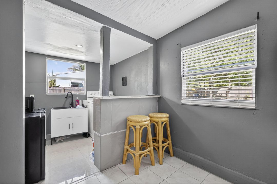 Activo con contrato: $530,000 (4 camas, 2 baños, 1835 Pies cuadrados)