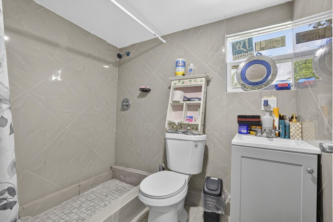 Activo con contrato: $530,000 (4 camas, 2 baños, 1835 Pies cuadrados)