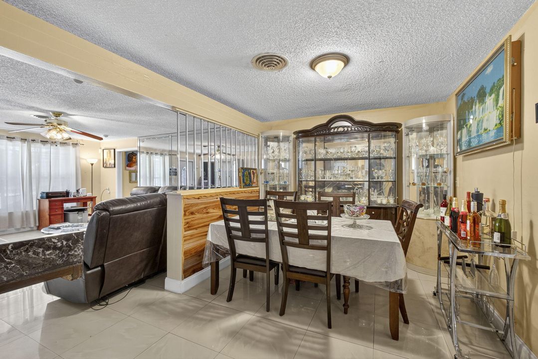 Activo con contrato: $530,000 (4 camas, 2 baños, 1835 Pies cuadrados)