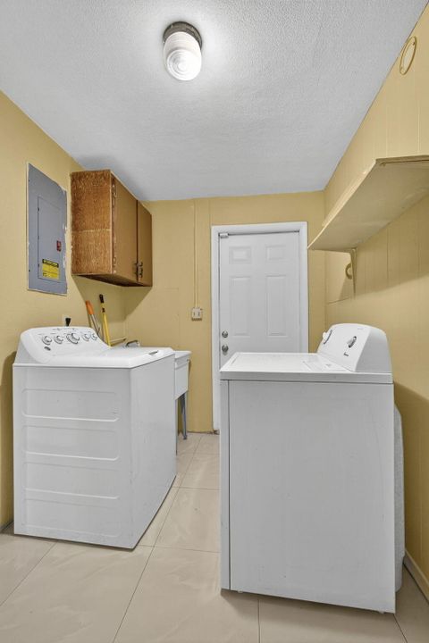 Activo con contrato: $530,000 (4 camas, 2 baños, 1835 Pies cuadrados)