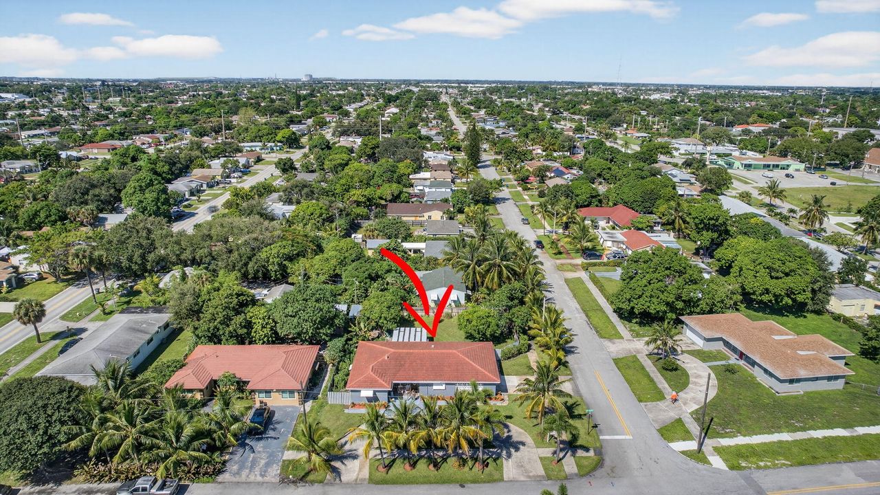 Activo con contrato: $530,000 (4 camas, 2 baños, 1835 Pies cuadrados)