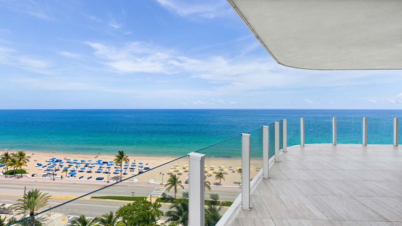 For Sale: $5,575,000 (2 beds, 2 baths, 2031 Square Feet)