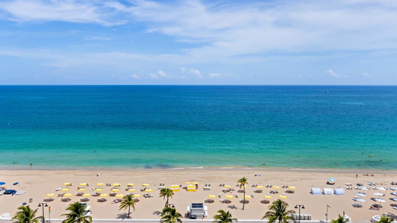 For Sale: $5,575,000 (2 beds, 2 baths, 2031 Square Feet)