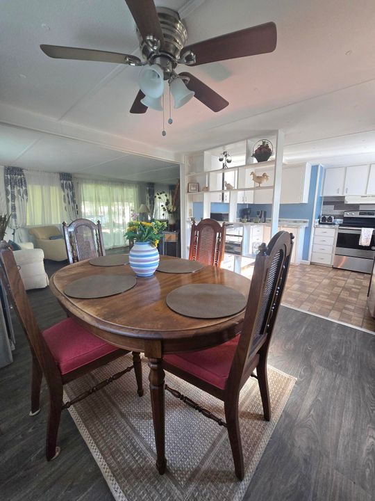 For Sale: $189,000 (3 beds, 2 baths, 960 Square Feet)