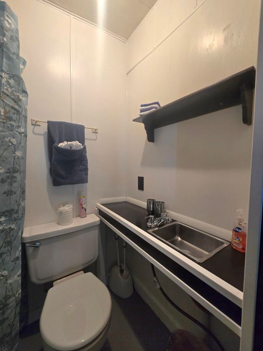 For Sale: $189,000 (3 beds, 2 baths, 960 Square Feet)