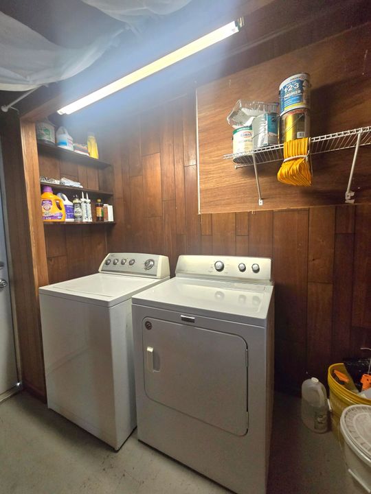 For Sale: $189,000 (3 beds, 2 baths, 960 Square Feet)