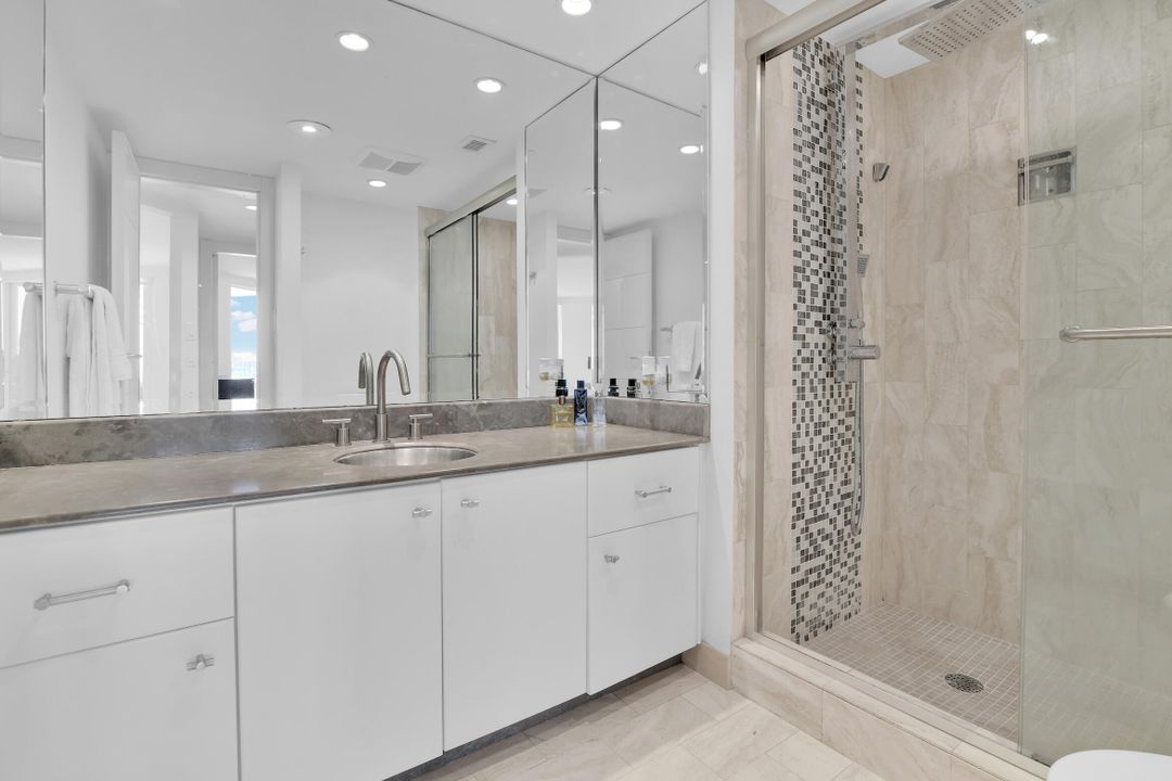 Active With Contract: $1,549,000 (2 beds, 2 baths, 1446 Square Feet)