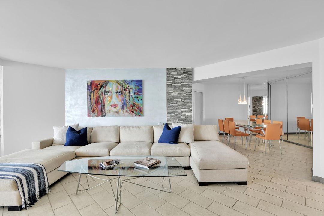 Active With Contract: $1,549,000 (2 beds, 2 baths, 1446 Square Feet)