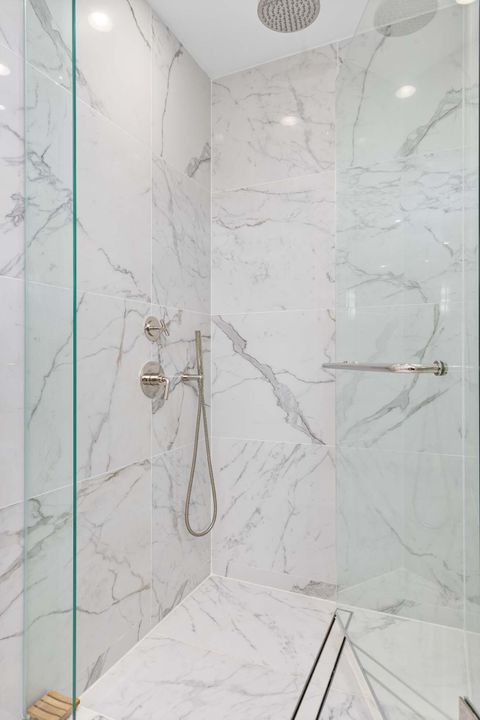 For Sale: $5,575,000 (2 beds, 2 baths, 2031 Square Feet)