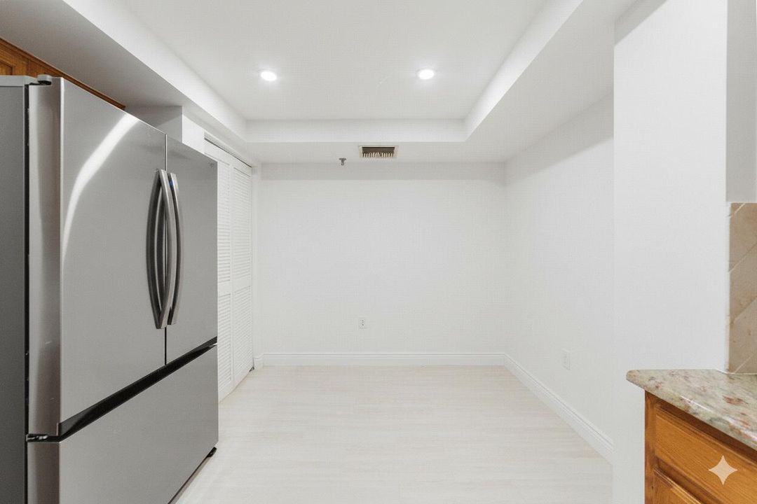 For Sale: $354,900 (2 beds, 2 baths, 1422 Square Feet)