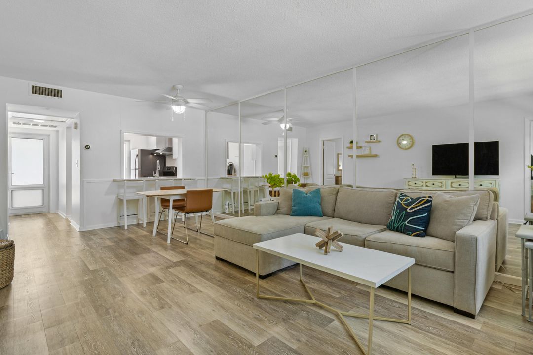 На продажу: $239,000 (1 спален, 1 ванн, 715 Квадратных фут)