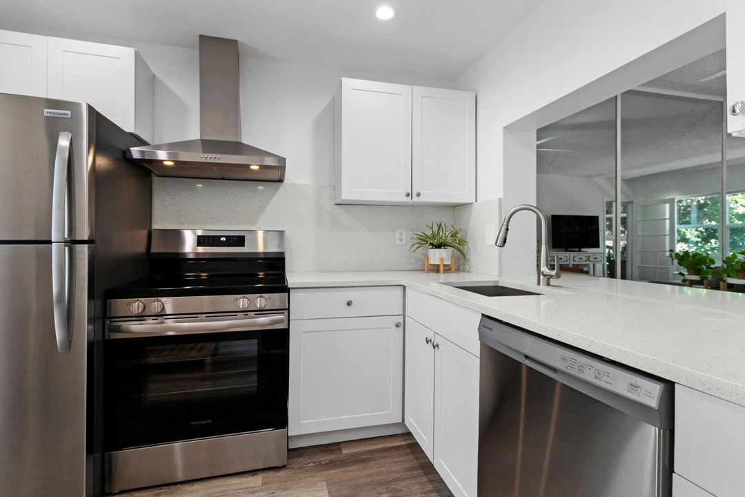 На продажу: $239,000 (1 спален, 1 ванн, 715 Квадратных фут)