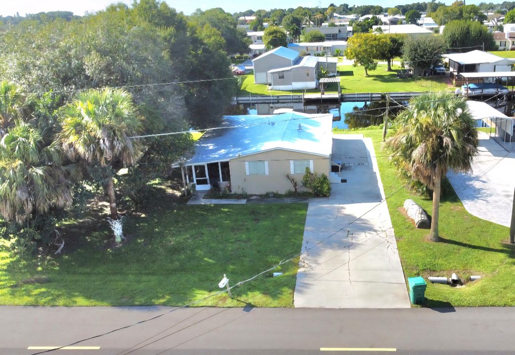 For Sale: $189,000 (3 beds, 2 baths, 960 Square Feet)