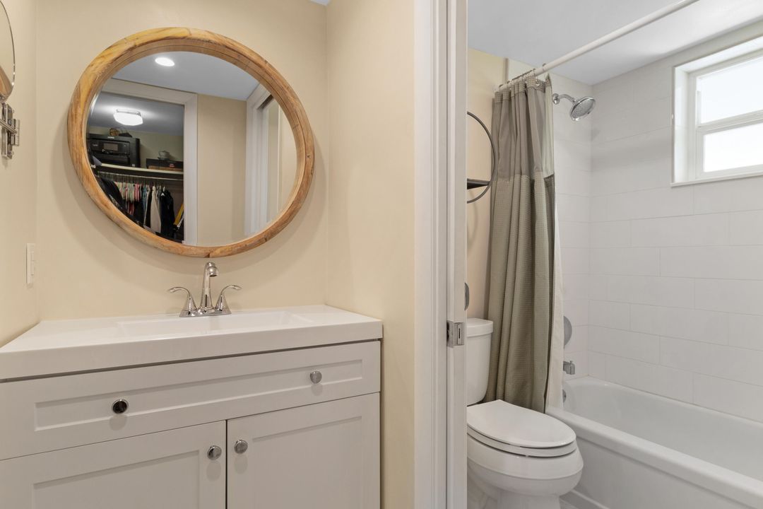 На продажу: $239,000 (1 спален, 1 ванн, 715 Квадратных фут)