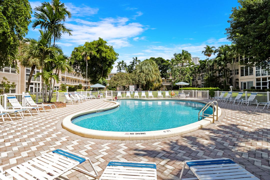 На продажу: $239,000 (1 спален, 1 ванн, 715 Квадратных фут)