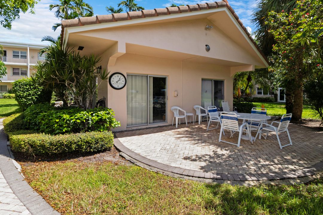 На продажу: $239,000 (1 спален, 1 ванн, 715 Квадратных фут)