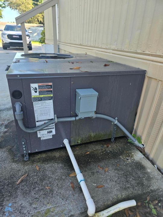 For Sale: $189,000 (3 beds, 2 baths, 960 Square Feet)