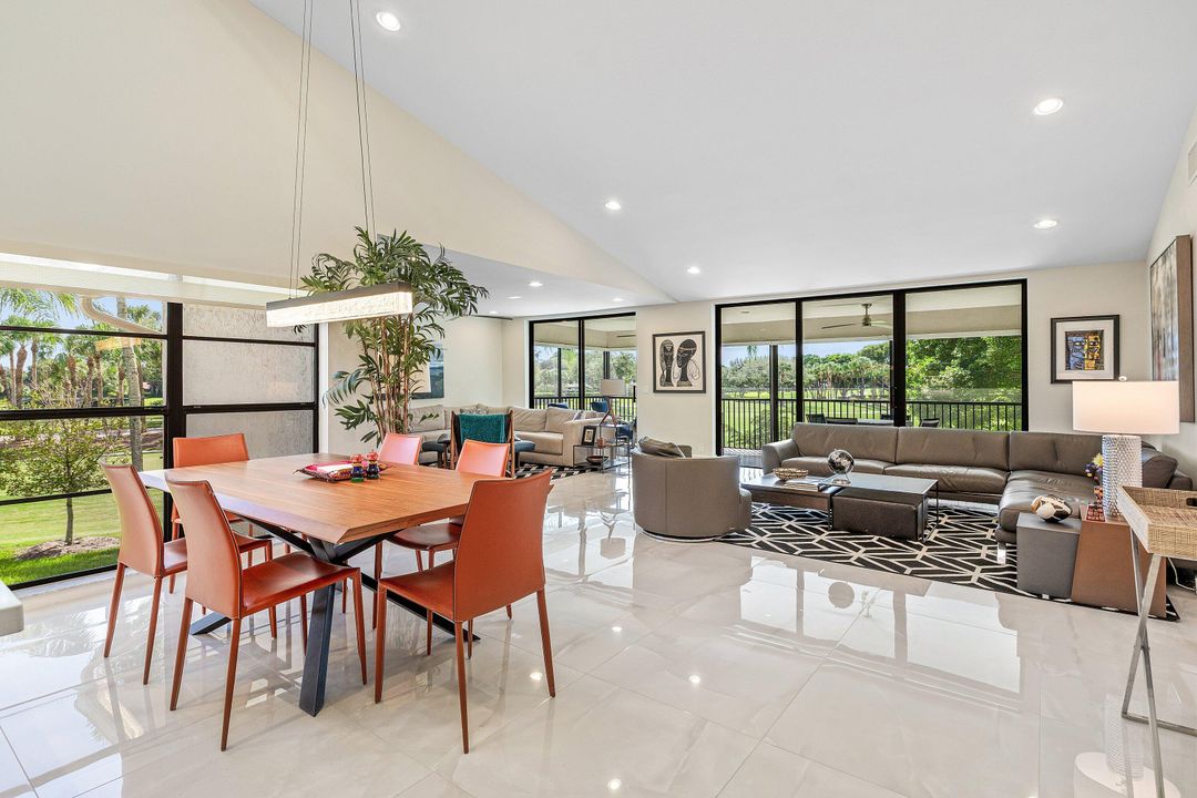 Active With Contract: $338,900 (3 beds, 2 baths, 1809 Square Feet)