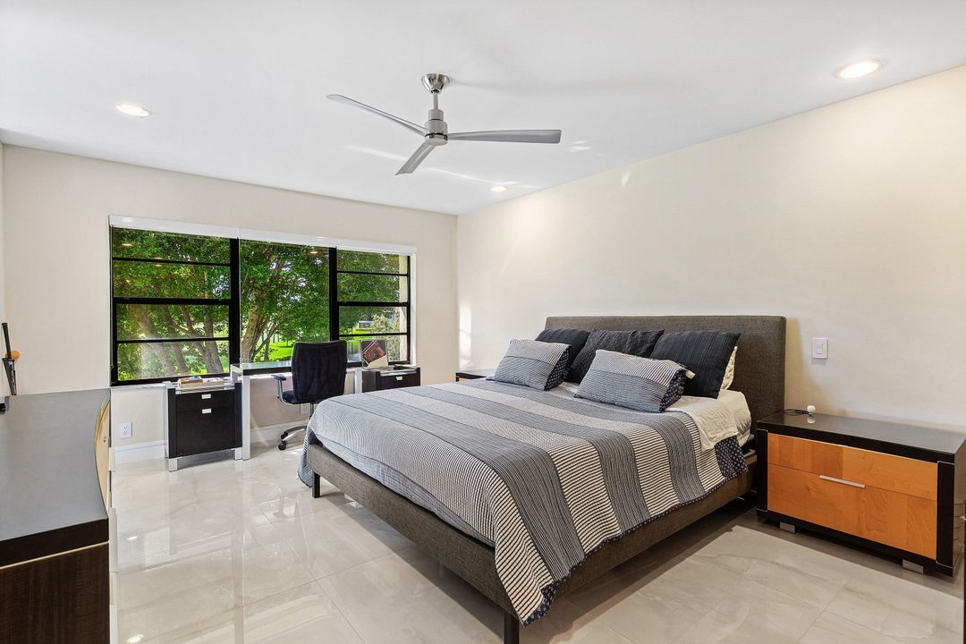 Active With Contract: $338,900 (3 beds, 2 baths, 1809 Square Feet)