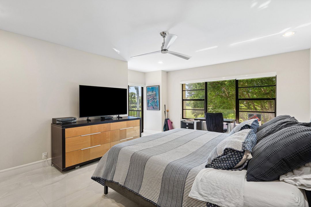 Active With Contract: $338,900 (3 beds, 2 baths, 1809 Square Feet)