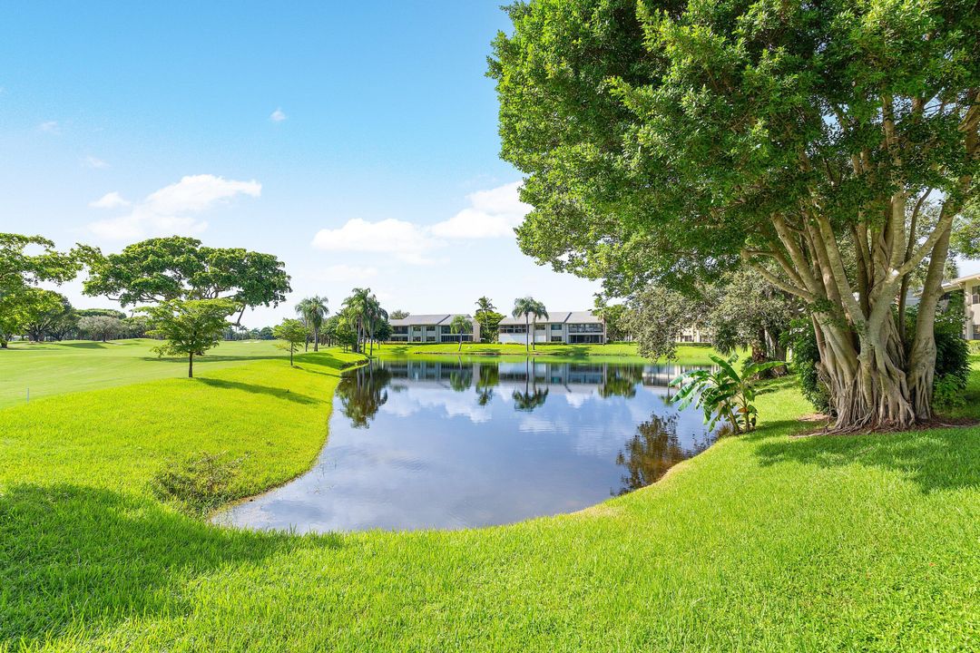 Active With Contract: $338,900 (3 beds, 2 baths, 1809 Square Feet)