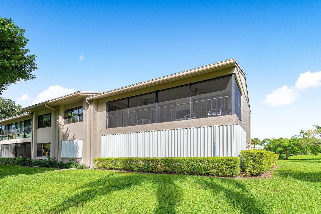 Active With Contract: $338,900 (3 beds, 2 baths, 1809 Square Feet)