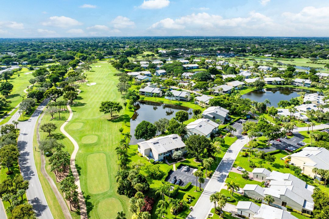 Active With Contract: $338,900 (3 beds, 2 baths, 1809 Square Feet)