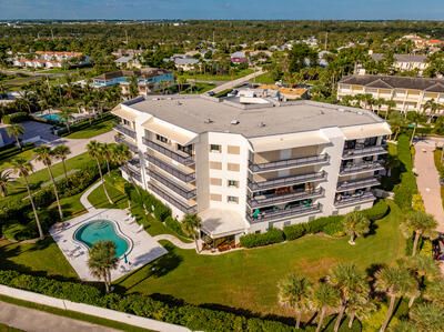 For Sale: $1,275,000 (2 beds, 2 baths, 1600 Square Feet)