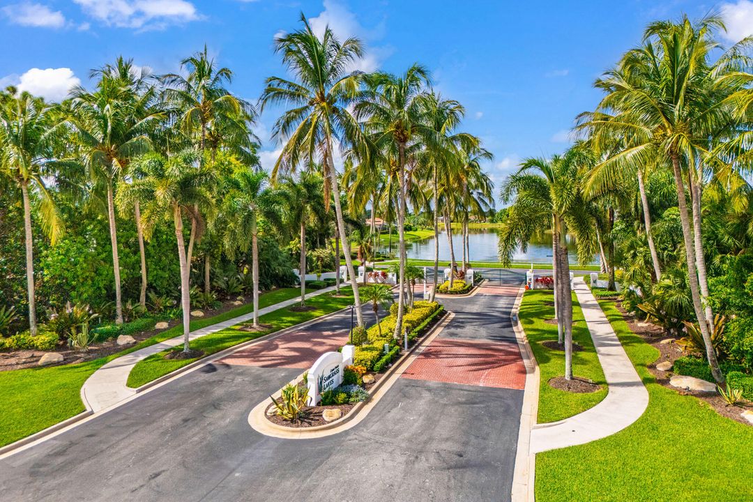 Activo con contrato: $344,000 (3 camas, 2 baños, 1781 Pies cuadrados)