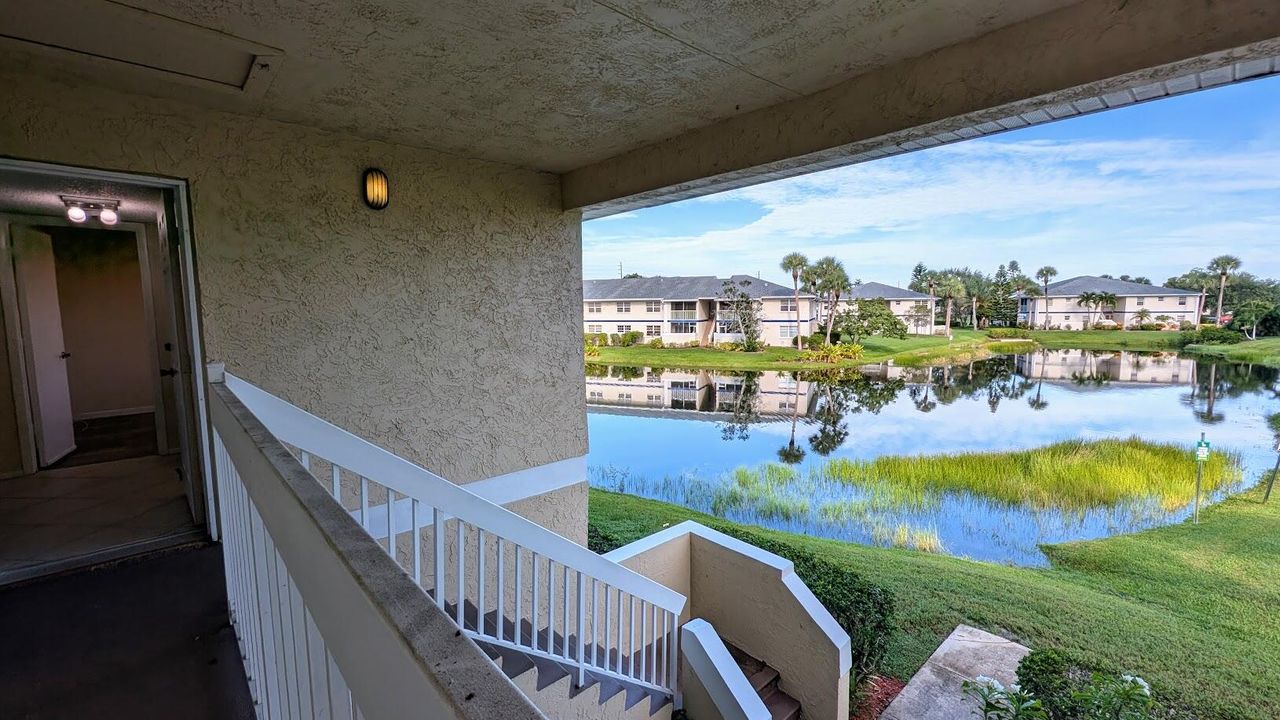 合同活跃: $1,499 (2 贝兹, 2 浴室, 866 平方英尺)