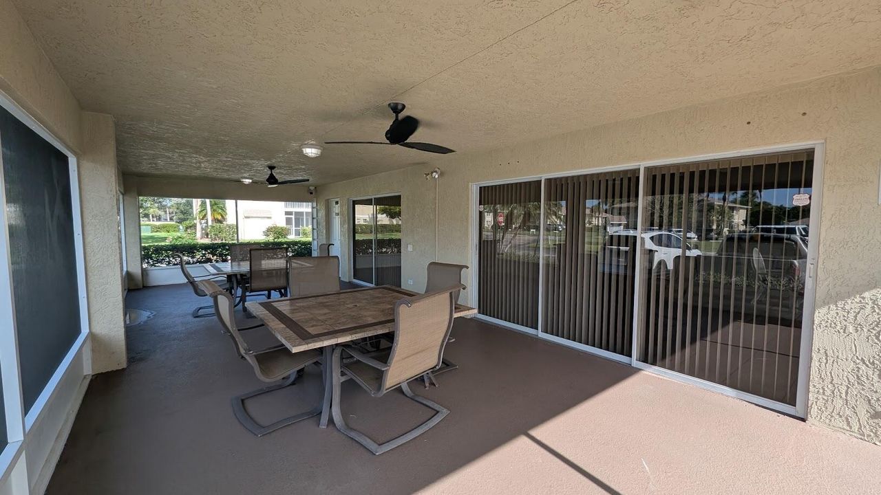 合同活跃: $1,499 (2 贝兹, 2 浴室, 866 平方英尺)