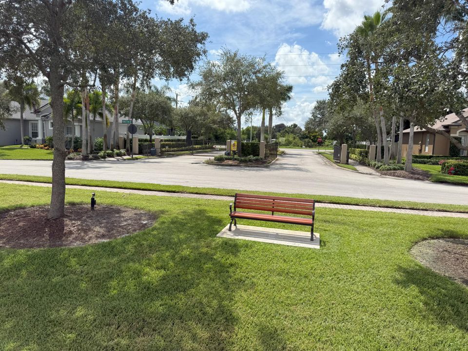 En Renta: $2,650 (4 camas, 2 baños, 2112 Pies cuadrados)