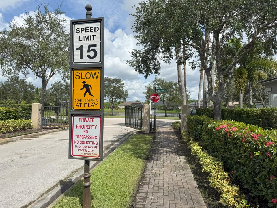 En Renta: $2,650 (4 camas, 2 baños, 2112 Pies cuadrados)