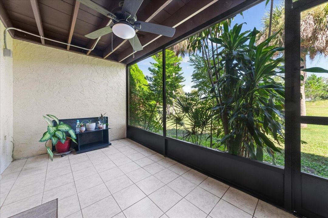 Active With Contract: $170,000 (2 beds, 2 baths, 1280 Square Feet)