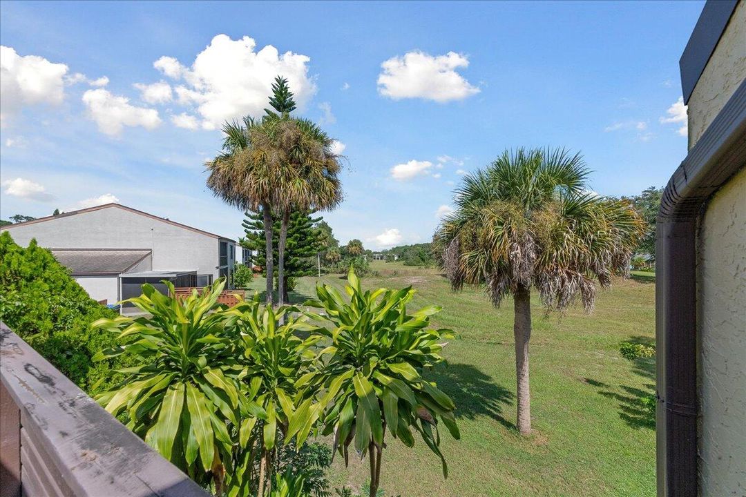 Active With Contract: $170,000 (2 beds, 2 baths, 1280 Square Feet)