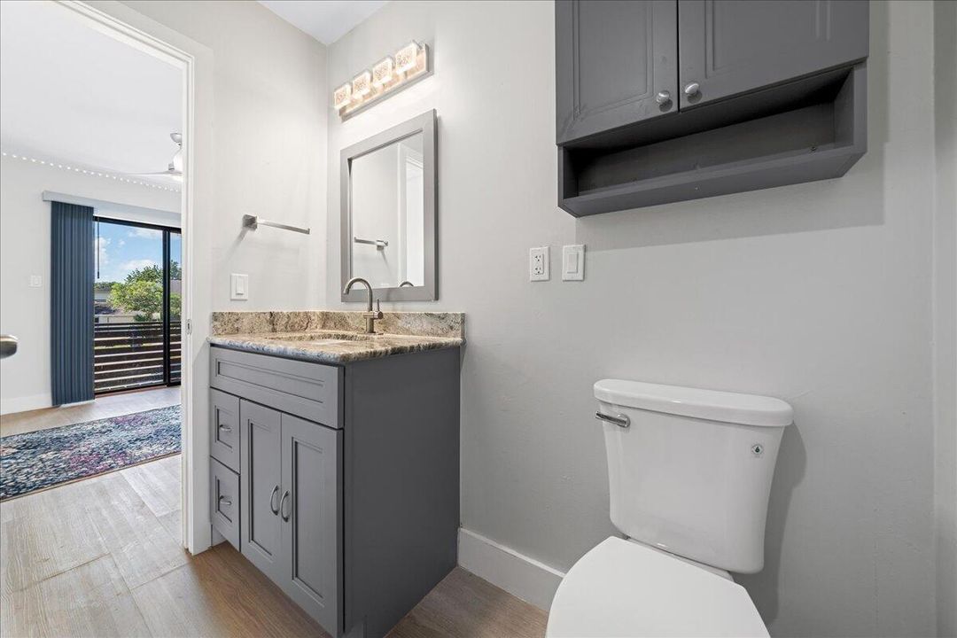 Active With Contract: $170,000 (2 beds, 2 baths, 1280 Square Feet)