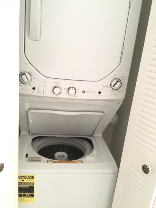 Под контрактом: $1,700 (1 спален, 1 ванн, 791 Квадратных фут)