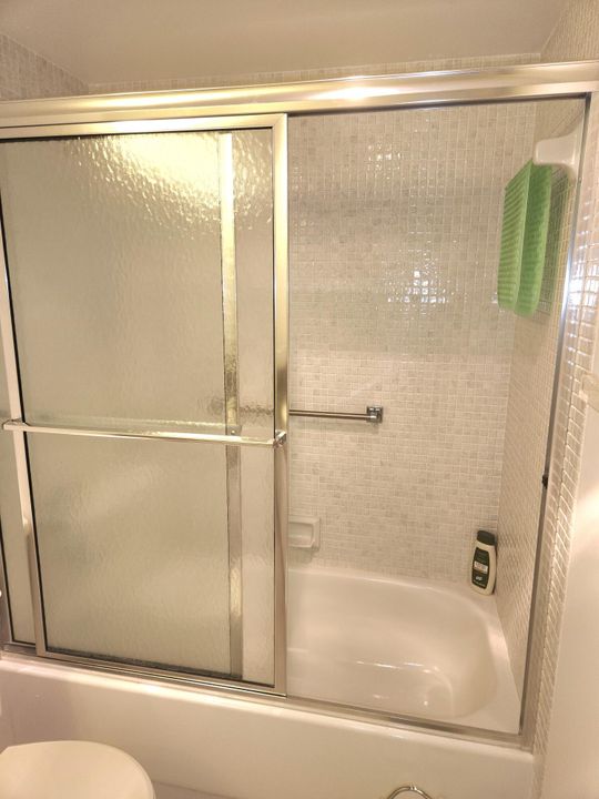 Под контрактом: $3,500 (2 спален, 2 ванн, 916 Квадратных фут)