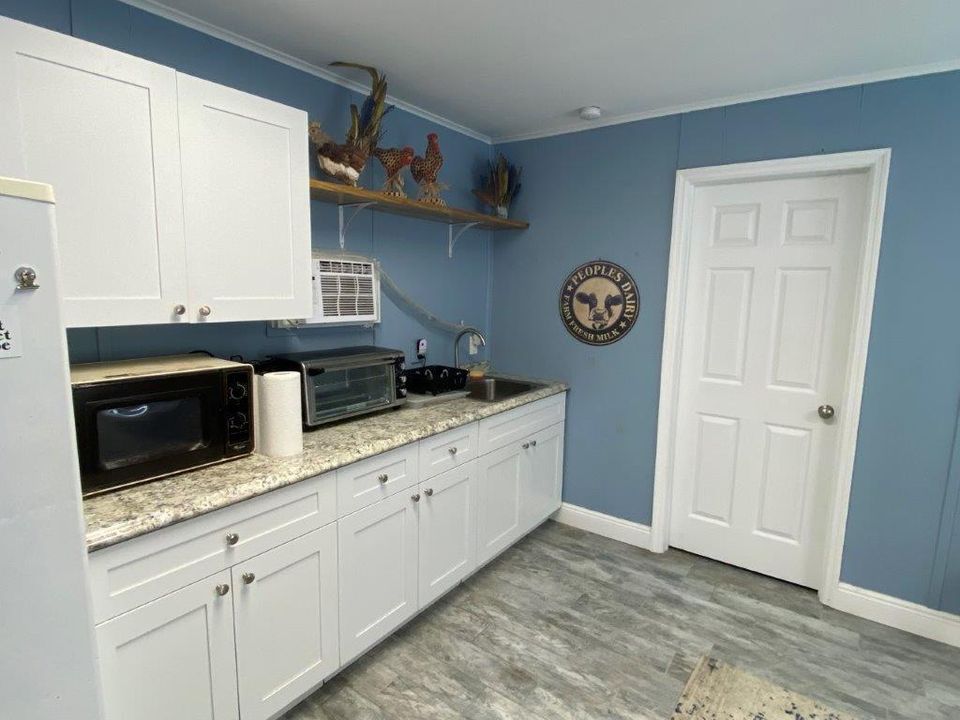 В аренду: $1,750 (0 спален, 1 ванн, 320 Квадратных фут)