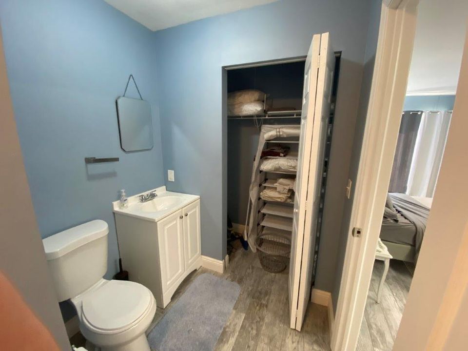 В аренду: $1,750 (0 спален, 1 ванн, 320 Квадратных фут)