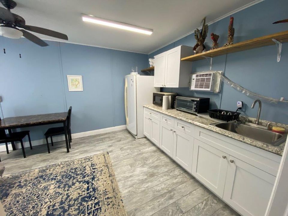 В аренду: $1,750 (0 спален, 1 ванн, 320 Квадратных фут)