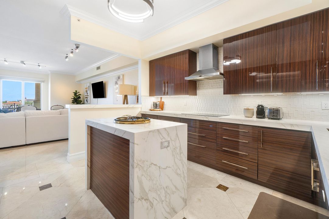 En Renta: $11,950 (2 camas, 3 baños, 2211 Pies cuadrados)