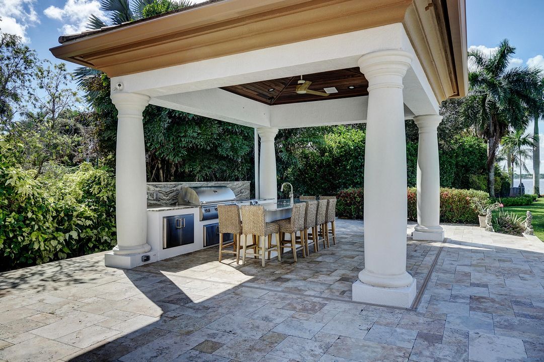 For Sale: $5,400,000 (4 beds, 4 baths, 4971 Square Feet)