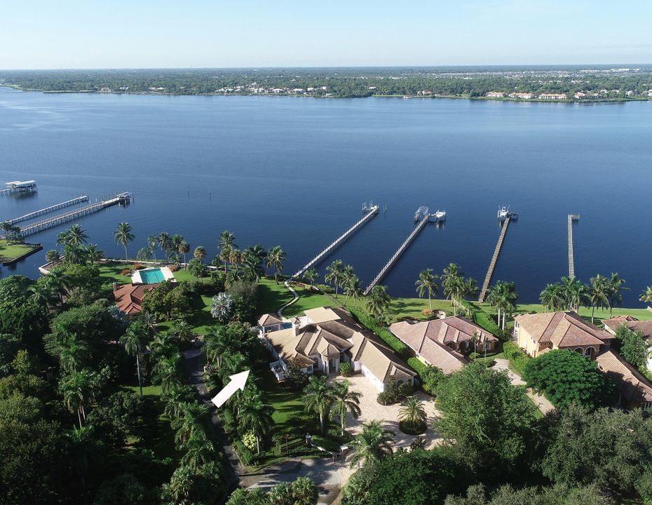 For Sale: $5,400,000 (4 beds, 4 baths, 4971 Square Feet)